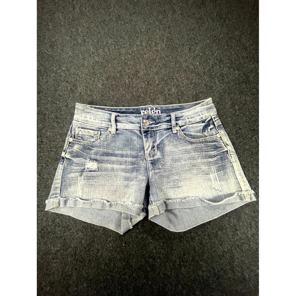 Reign Curvy Shorts Womens 9 Blue Denim Distressed Cuffed Hem Medium Wash Outdoor